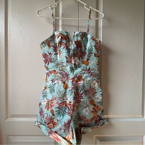 Tropical romper with side pockets